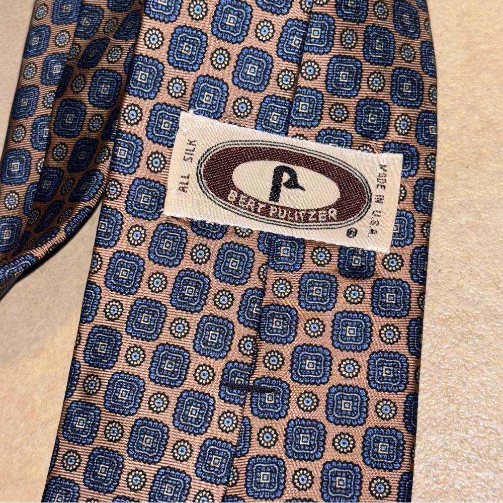 Bert Pulitzer Vintage 100% Silk Geometric
Foulard Necktie - Picture 3 of 4